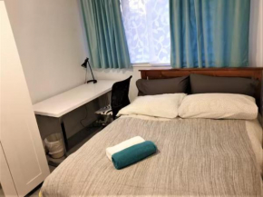 Dana-Private Room in a Shared House-Close to City & ANU-2